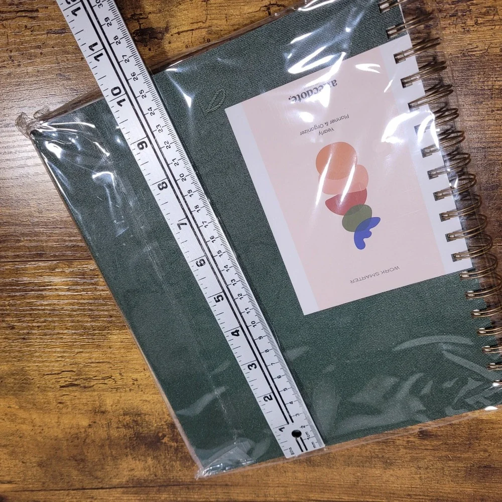 Anecdote Yearly Planner Organizer Unisex 10x8 Green Undated 52 Week Spiral